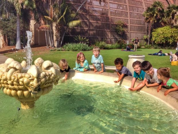 kids at the fountain