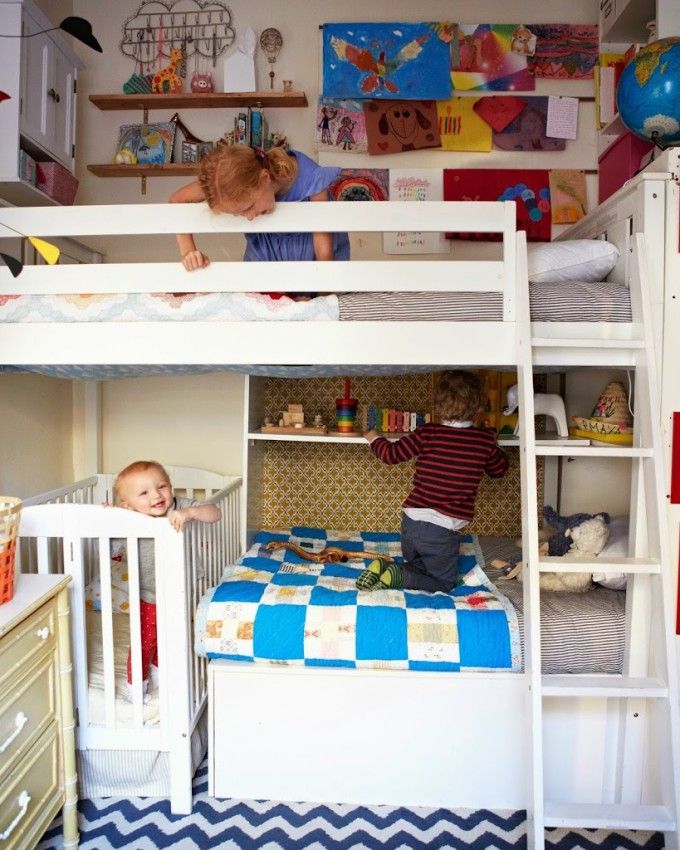 kids sharing a bedroom